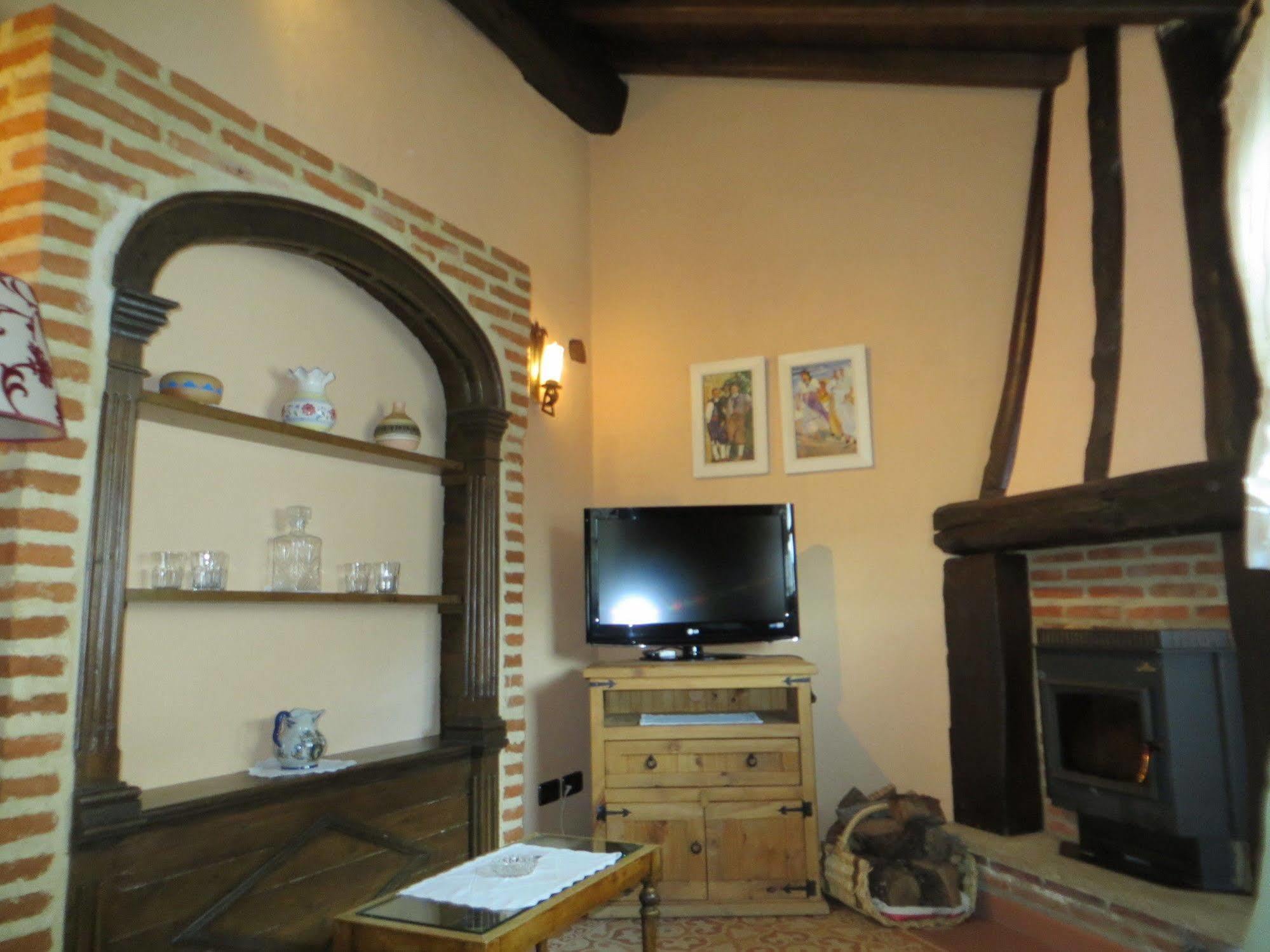 Apartmento El Boton Charro Candelario Exteriör bild